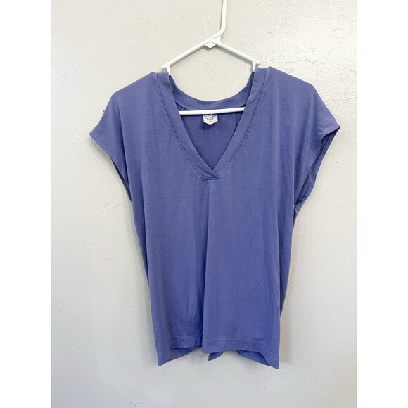 Athleta Explore Tee Shirt Split Back V-neck Purple Lilac Tie Yoga Hiking Small - Picture 2 of 5